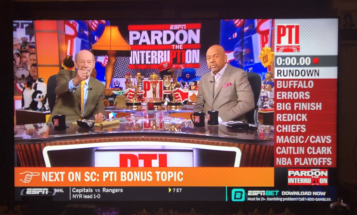 @bhofheimer_espn @TheRealTonyKorn @PTI @RealMikeWilbon @BarackObama Hey @espn 

Stop playing around and give these two Legends* their flowers NOW

It was so cool seeing them both together in the studio today

Find a way to honor them at next year’s @ESPYS

*I like how @KendrickPerkins always calls them Legends whenever he’s on the show

#respect