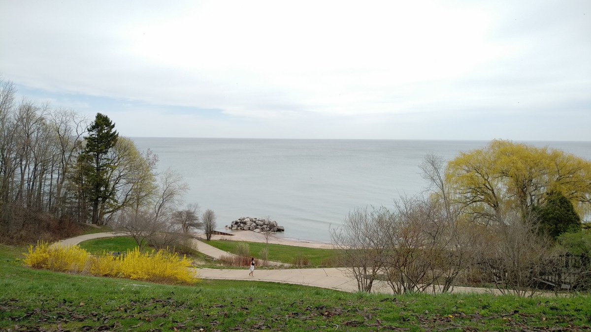 I like to relax and listen to Gutalax.