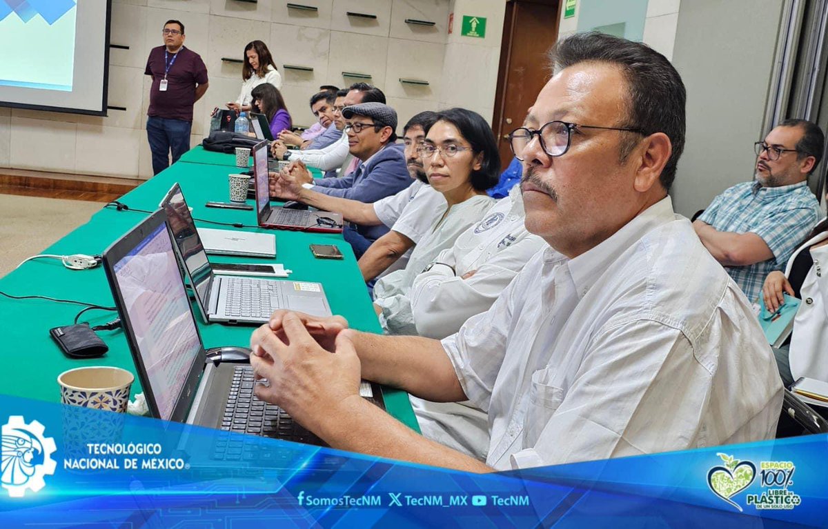 TecNM_MX's tweet photo. Las nuevas carreras sobre las que ya se afinan los últimos detalles reticulares son: Ciencia de Datos, Desarrollo Web, Inteligencia Artificial y Ciberseguridad.

#TodosSomosTecNM https://t.co/4yEo2WCOuq