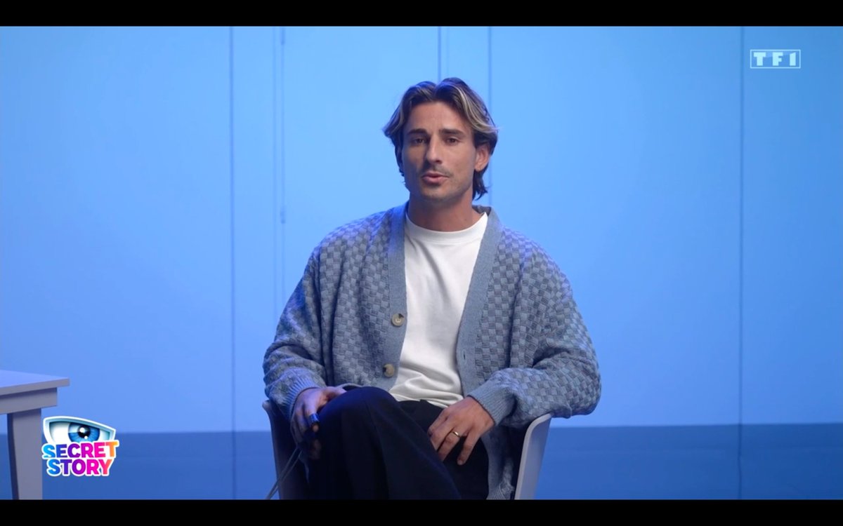 ʜᴇʟʟ 😇 tweet media