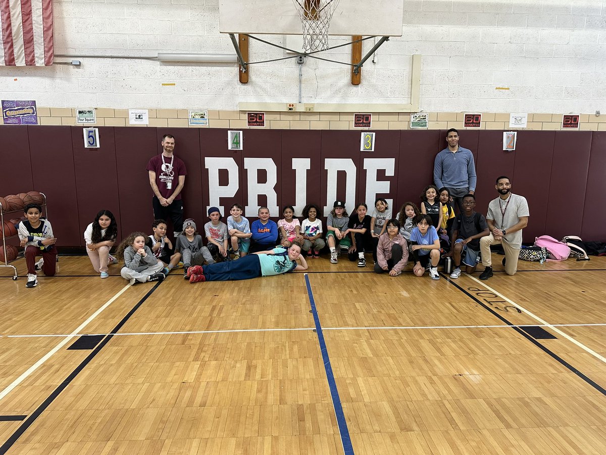 Announcing the 2024 Claremont Basketball All Star Team!

These students have been selected for their hard work, sportsmanship, and dedication to improving themselves and their team during the intramural program. Let’s celebrate their growth! 
<a href="/JustinPerriott/">Justin Perriott</a> <a href="/MrNashsClass/">Mr. Nash</a>