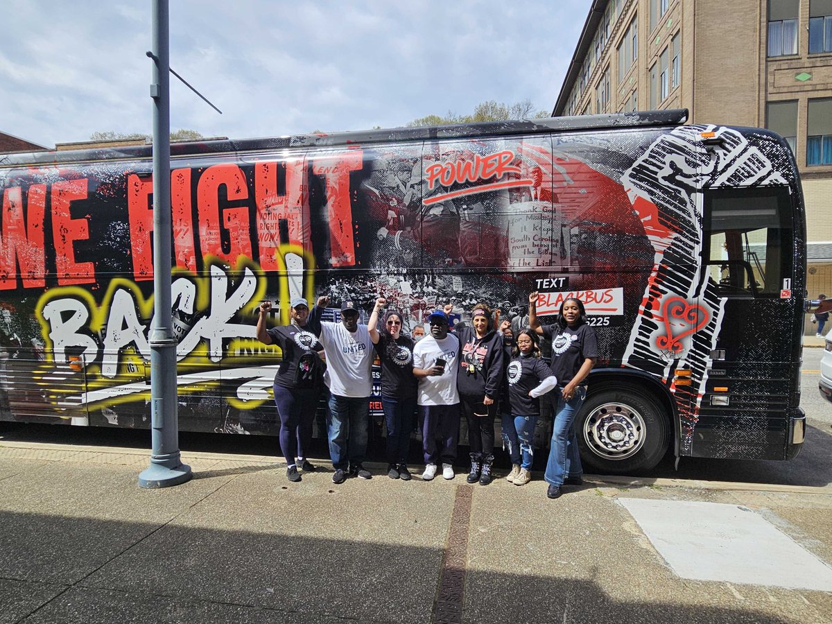 BeaverUnited's tweet photo. Thank you to everyone who came out today to celebrate Election Day with us and @BlackVotersMtr ! If you haven't had a chance to vote yet, polls are open until 8 PM, and if you are in line by 8, stay in line. You have a right to vote! https://t.co/4LI4v7zWPf
