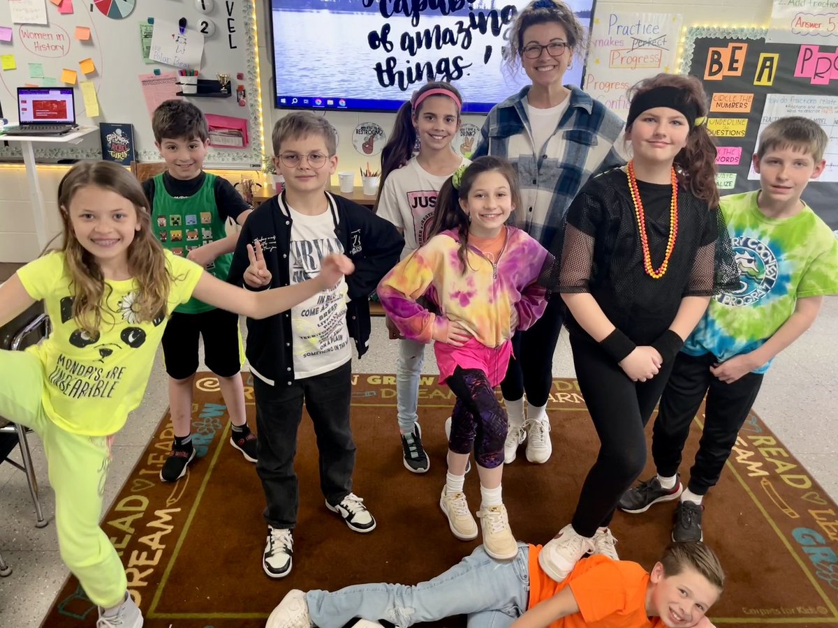 MissHeringD68's tweet photo. A great start to the week with our #ABCcountdown ! Yesterday we had a Disney Dance party🕺 and today we Exercised in some 80’s fashion💪🏼 @GoodrichSchool #grway https://t.co/EWMbGNZAGA