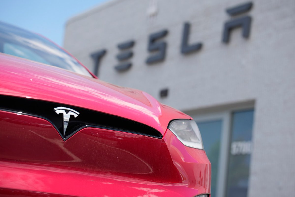 🪫@Tesla slashes prices amid slumping sales trib.al/TAwQdke @thehill