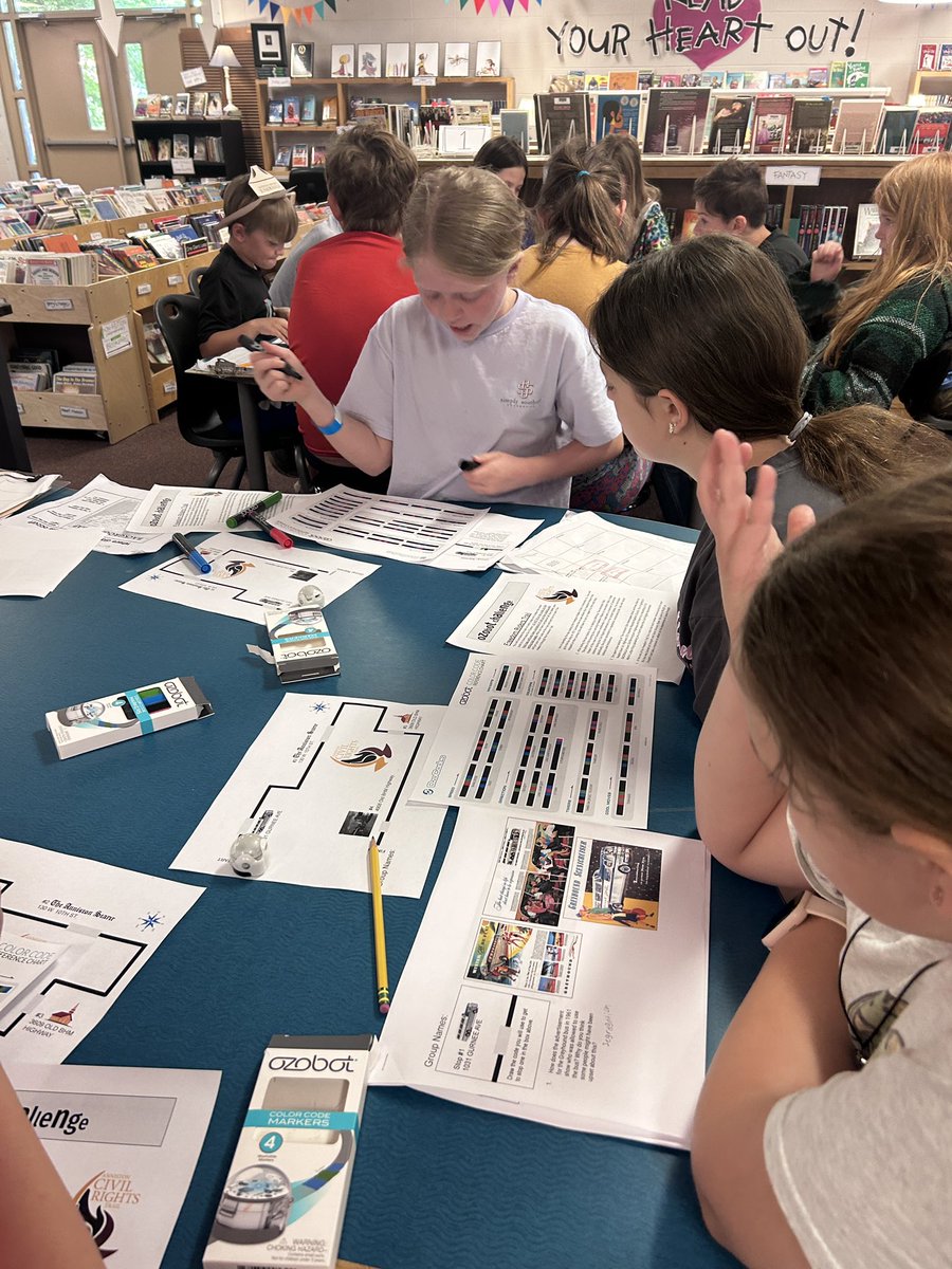 AndreaATimR6's tweet photo. Today, I helped guide 4th-grade students on the Anniston Freedom Riders Trail with OSI Specialist @LiteracyLambert . After our stop in Anniston, we did a coding lesson using ozobots at PVE. Students coded Evo to move on the map to review the Freedom Trail path. #atimpd @Ozobot https://t.co/aoiyo0VlCv