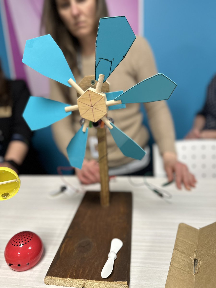 𝚃𝚊𝚛𝚊 𝙿𝚘𝚝𝚝𝚎𝚛 (@tpot_9) on Twitter photo Enjoying an amazing #STEM night looking at design thinking with Phil Greene building a weather station with <a href="/microbit_edu/">Micro:bit Educational Foundation</a> <a href="/jengauthier9/">Jennifer Gauthier</a> <a href="/YKrawiecki/">Yolanta Krawiecki (She/Her)</a> Enjoying an amazing #STEM night looking at design thinking with Phil Greene building a weather station with <a href="/microbit_edu/">Micro:bit Educational Foundation</a> <a href="/jengauthier9/">Jennifer Gauthier</a> <a href="/YKrawiecki/">Yolanta Krawiecki (She/Her)</a>