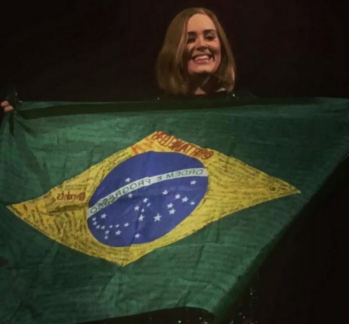 Segundo o insider ABTLAB, Adele fará uma pausa em sua carreira musical no próximo ano. Não há nenhum álbum em andamento, ela só quer fazer alguns shows antes dessa pausa na carreira. Após os shows na Alemanha, serão anunciados shows no Brasil e em outros países selecionados.