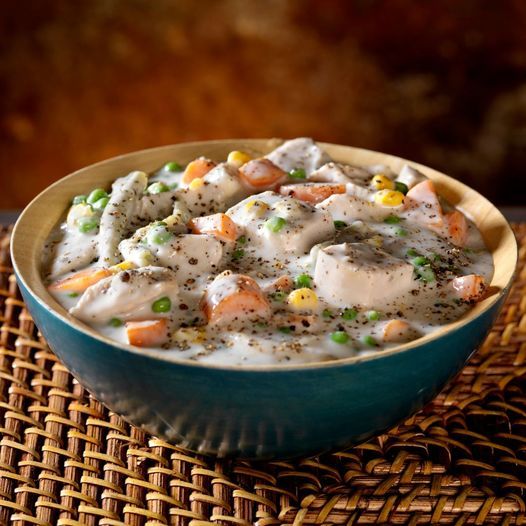 There is nothing better than after a long day, to come home to a house that smells like a restaurant and #dinner is ready. Enjoy that experience with this easy to make #GlutenFree Creamy #ChickenStew #Recipe idea: glutenfreejourney.ca/recipes/creamy…