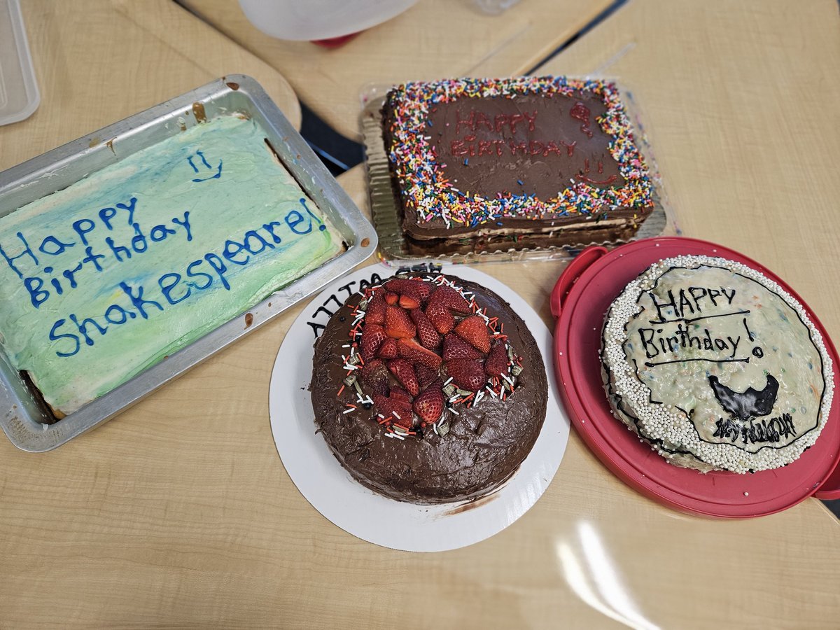 vjasully's tweet photo. Had a great day with my #FAE &amp; #APItsLit kids celebrating #ShakespearesBirthday. Lots of 🎂 &amp;🧔 Instead of a beardselfie, I'm including a pic of the #FirstFolio that I was able to see @NewberryLibrary this year, along with my fave line from the Lear Quarto.
#BeardUp
#ShakesCakes https://t.co/tMYEeqPDQF