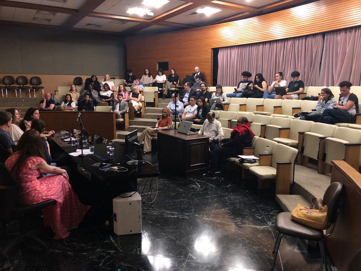 Empowering Exchanges: Reflecting on Day 2 in São Paulo

After a restorative early night, our students rose energized and eager to dive into another exciting day in São Paulo!