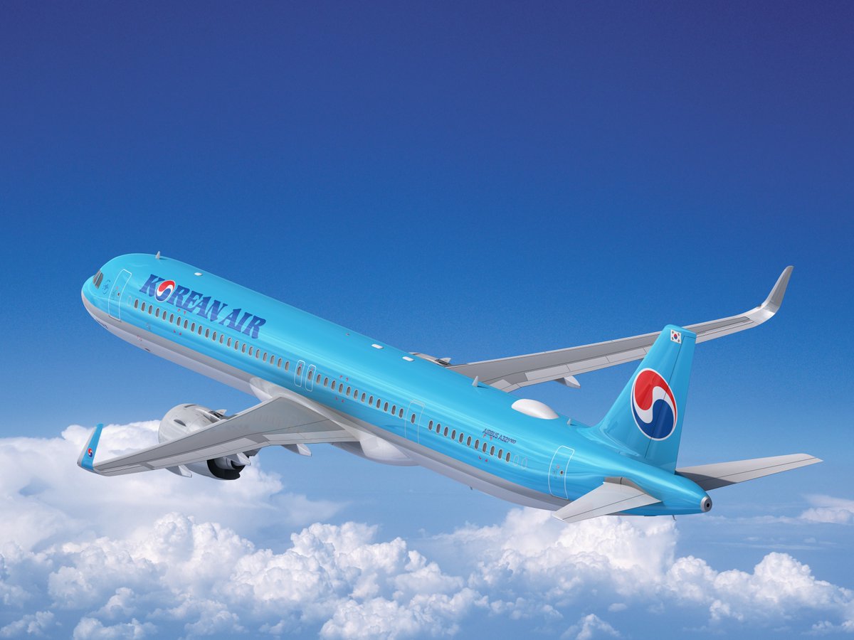 viasat's tweet image. Viasat's #inflightconnectivity solutions are changing air travel. With 60+ airline clients, we overcome challenges to provide top-notch Wi-Fi in the sky. ✈️🛜

Sign up to receive a special Aviation 'Viasat Connects' newsletter in your inbox — out Thursday! vsat.co/3V2IlLn