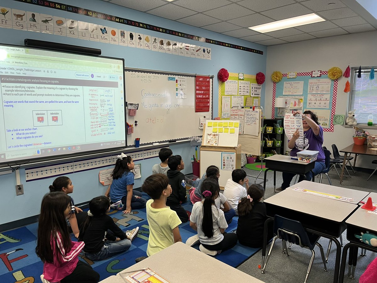 🌟Mrs. Silva (@RSilva3661) completing a bridge lesson with her firsties today! Amazing to see the kiddos making connections in both languages! #genoaowls #PISDMathChat