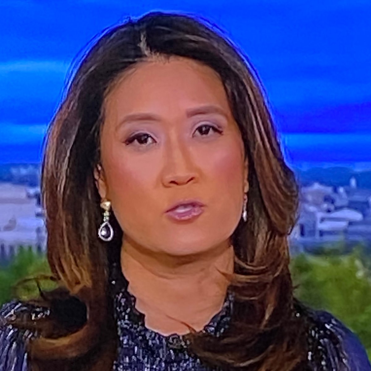 KATIE PHANG has coined the term “bench slapped”. 
@MSNBC  🍄 🦆 😜.