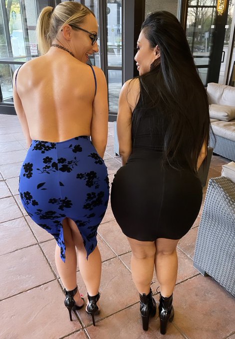Can&rsquo;t take us anywhere without us tryna show off our assets. 🤣😂😘😘 I love my wife @KrystalDavisXXX   📸<a href="/tag/hotmilfs"class="tags"><span>#hotmilfs</span></a>