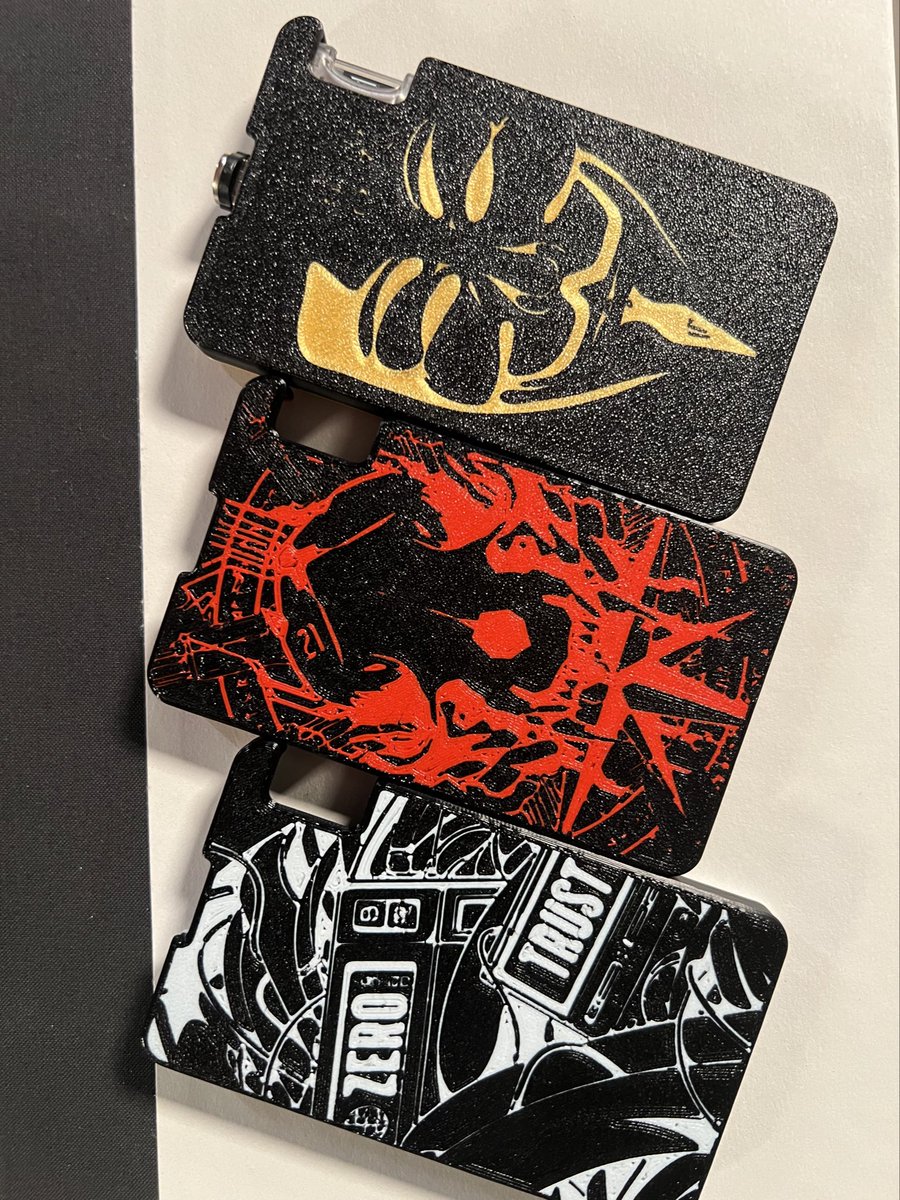 New cases from @CryptoCloaks for my @COLDCARDwallet s. Love these 👏🏻🔥 @asanoha_gold @SPACEBULL @nogoodnode