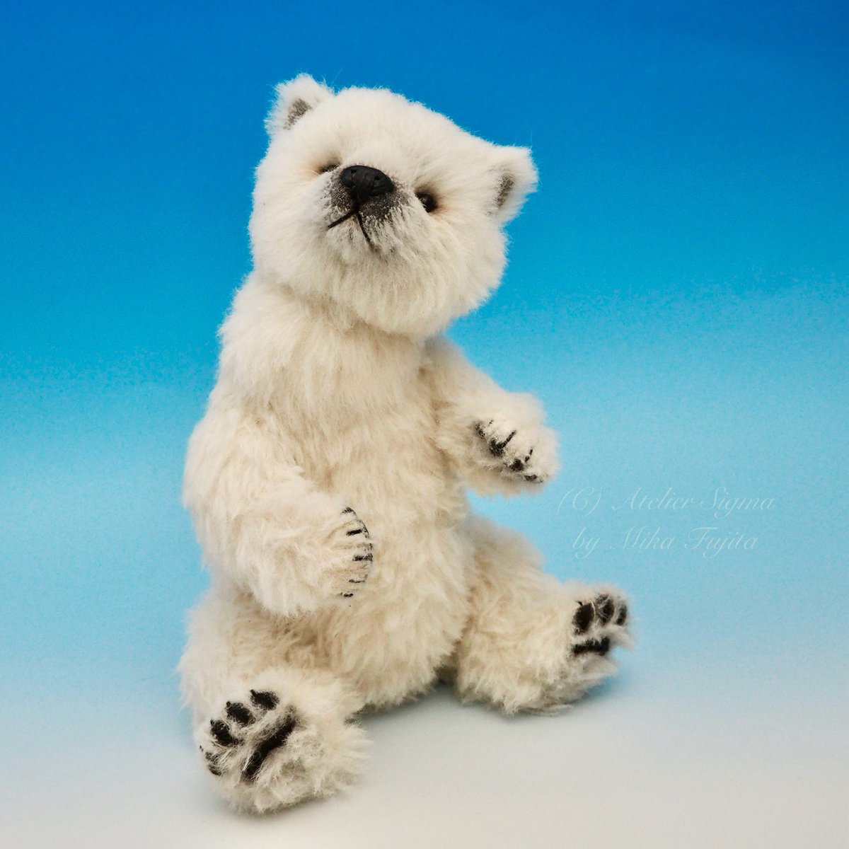 sigma_mikarin's tweet photo. ⁡
Tim32/ Polar Bear Cub 
⁡
Alpaca
6Joints
⁡
I’m looking forward to seeing you.
⁡
27th/28th April 2024
TEDDYBÄR TOTAL
stand No. C-11.
⁡
https://t.co/il4iA7SrLz
⁡
#TBT #TBT24 #TeddybärTotal #TeddyTotal #TeddyMesse #TeddybaerTotal #BearFair #BärenMesse #ateliersigma #Münster https://t.co/hFG0jsy255