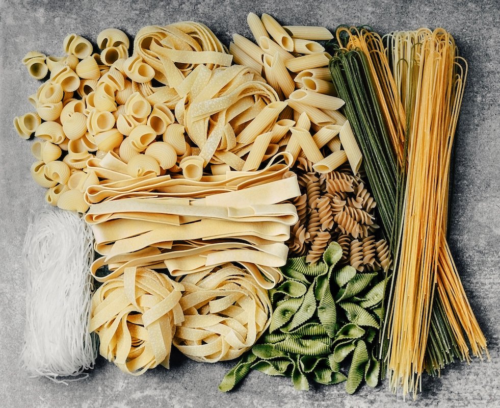 GMAFoodMarket's tweet image. Pasta &amp;amp; Noodles on the Rise!📈

Here are 3 popular trends within this industry:

1. Instant options and grab-and-go portions🏃😃
2. Lentil, chickpea &amp;amp; veggie noodles🥕🥒🍠
3. Organic, gluten-free and plant-based pasta🪴

Which one will you indulge in first?🍝
#foodexportmarket