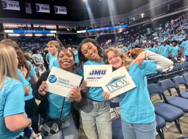 SufVAschools's tweet photo. Today, graduating SPS high school seniors attended College Commitment Day 2024! CCD is an annual event hosted by the Access College Foundation to celebrate high school seniors' college acceptances and commitment to higher education! #igotin2024 #SPSCreatesAchievers https://t.co/JEmyIyw9x8