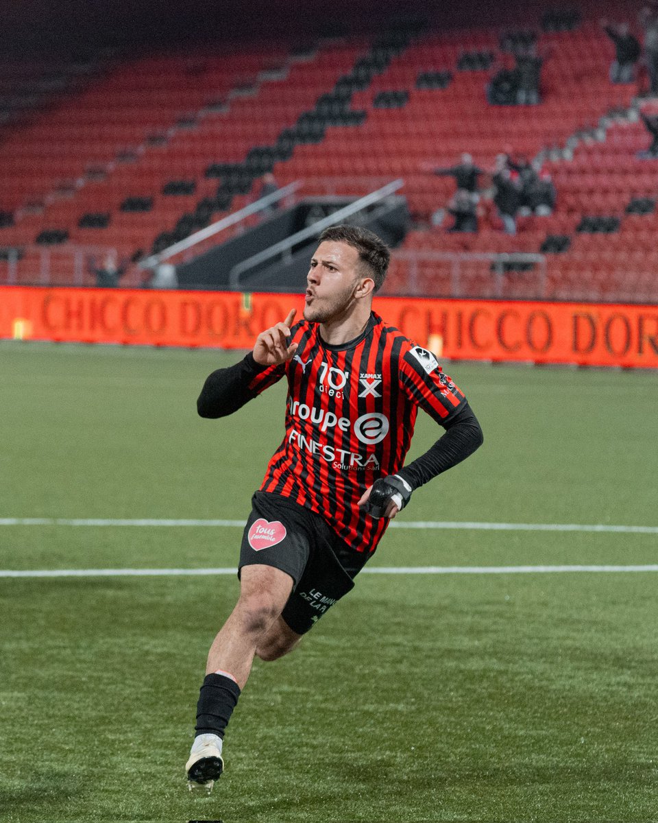 XamaxFCS_DE's tweet photo. 🔴⚫ #XAMWIL
Rückblick in 📸 auf das am Ende turbulente 2:2 gegen den FC Wil. 💪
Zum Matchbericht 👉 https://t.co/YvdIYv0N3F
⚽ Weiter gehts am 3. Mai in Bellinzona. 🚌
#SangRougeNoir https://t.co/OIGJLT85MK