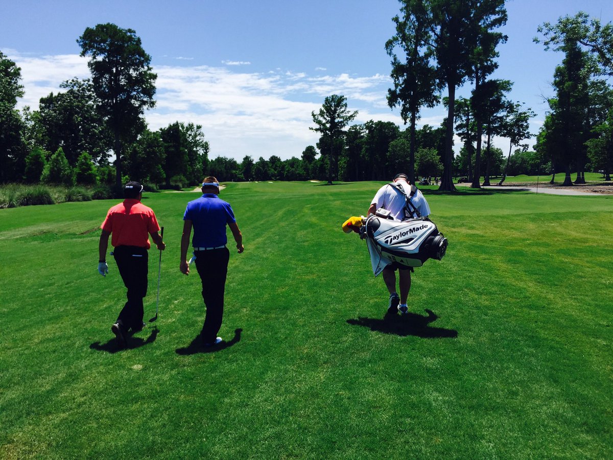 Brad Garrett tweet media