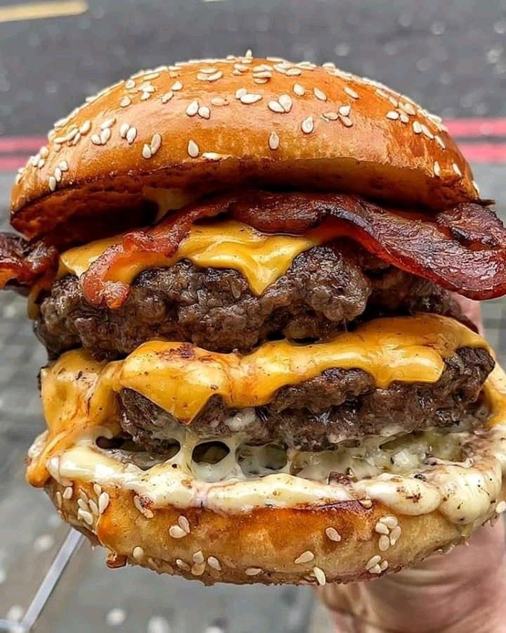 Double Bacon Cheeseburger 🍔