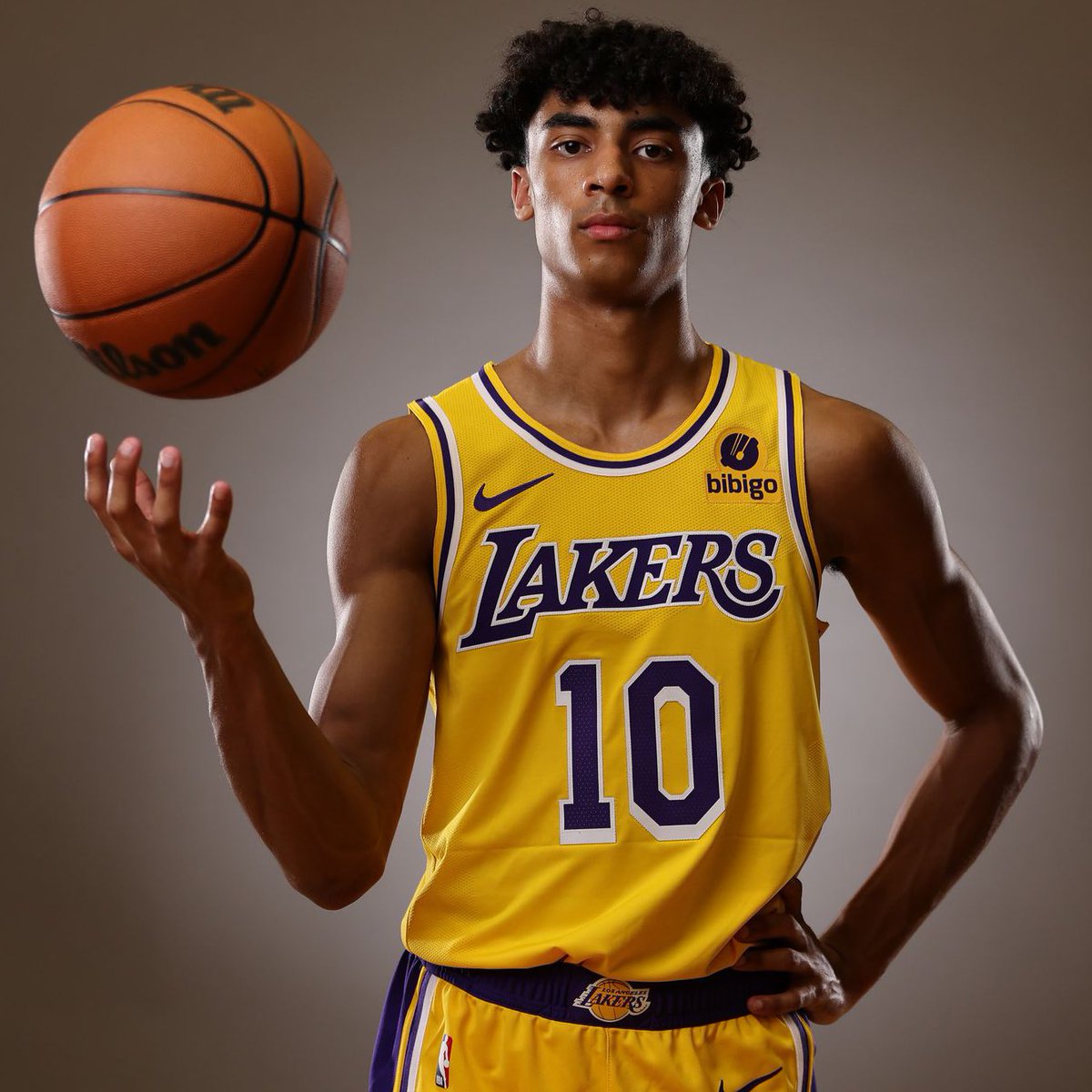 LakeShowYo's tweet photo. should Darvin Ham give Max Christie a chance? https://t.co/JrVinX81Vz