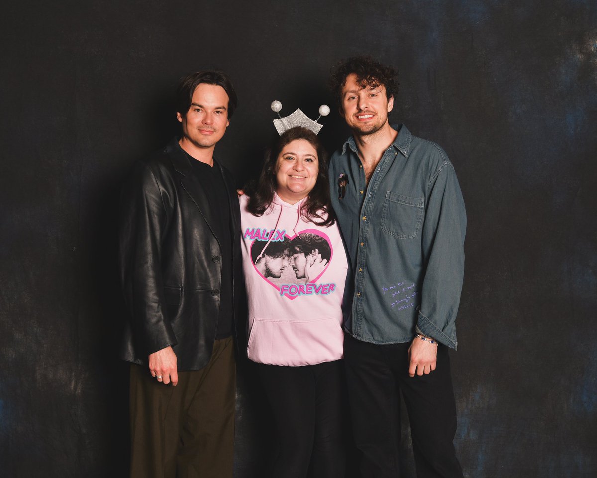 aleebabee's tweet photo. Can’t believe it’s almost may and that we took this in march. Still unreal I have a malex pic at last. 🤩 #malexforever https://t.co/8WA1Kojtbb