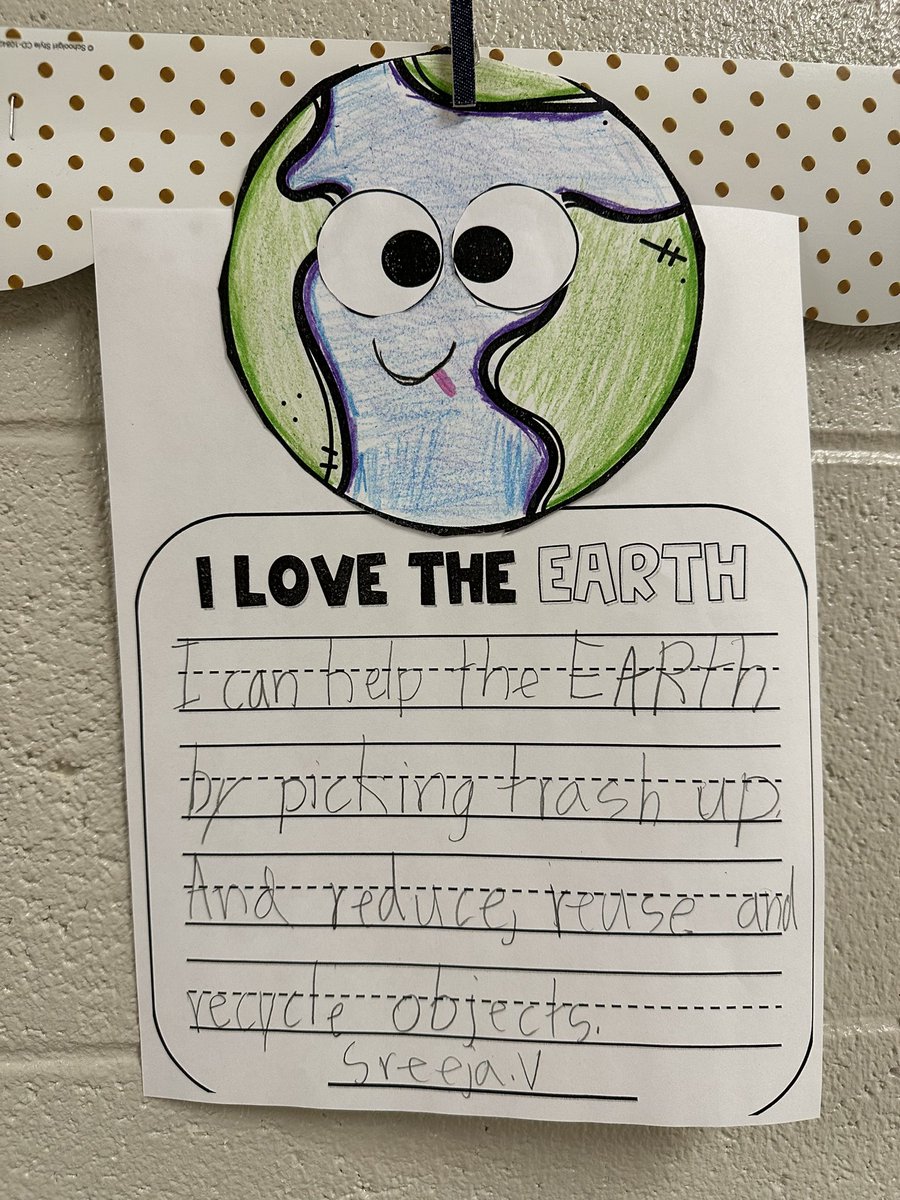 amgray03's tweet image. 🌎 Earth Day cuteness 😍 Showing some love to our earth with a fun little craftivity! #ourherd #ReadWriteCreate