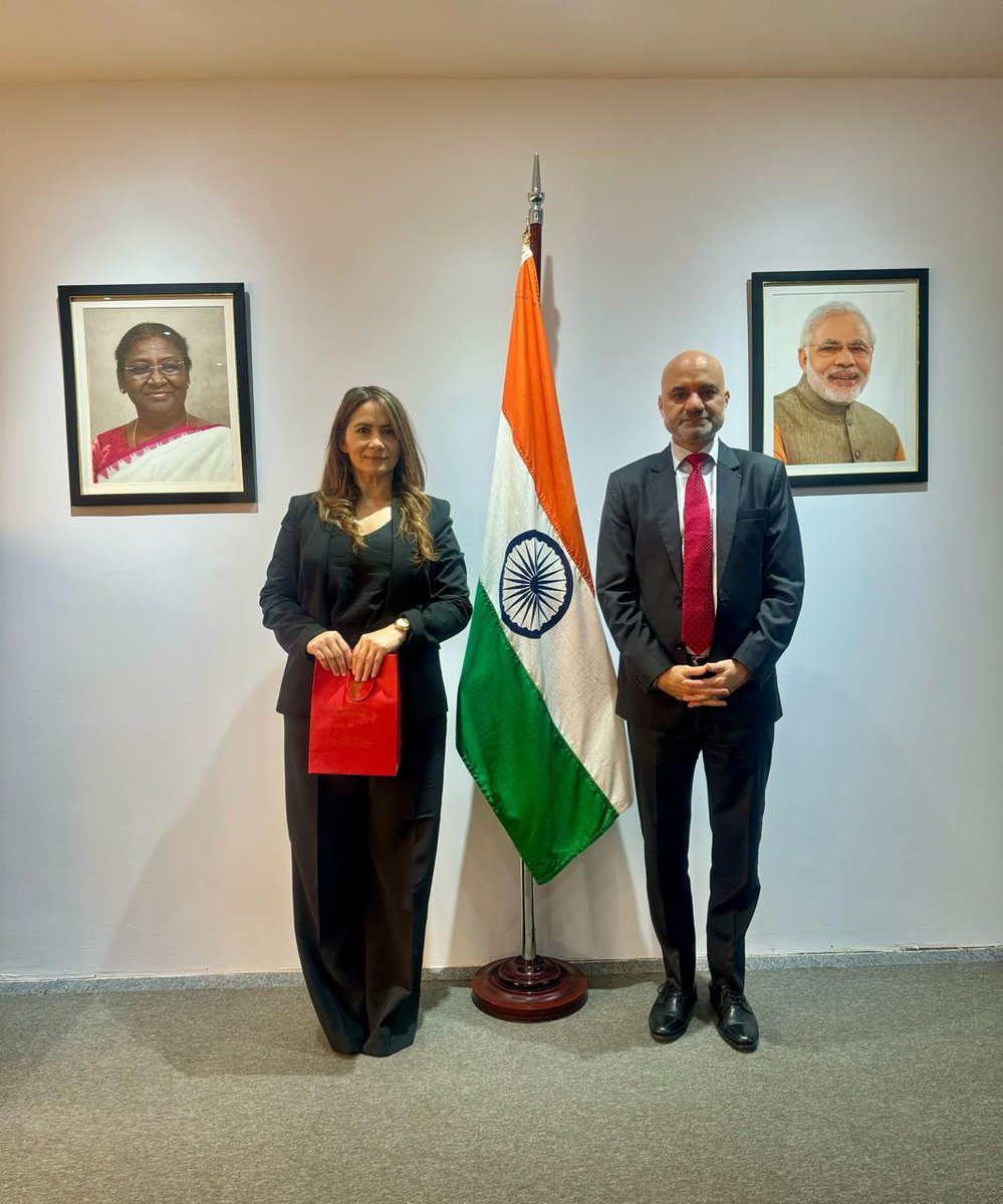 Nos recibió el embajador de India en 🇦🇷 @dineshbhatia Exploramos nuevas posibilidades de cooperación entre 🇮🇳 y Misiones, desarrollando estrategias para potenciar la tecnología y la innovación, y expandir las oportunidades para los productos misioneros, como nuestro cultivo madre