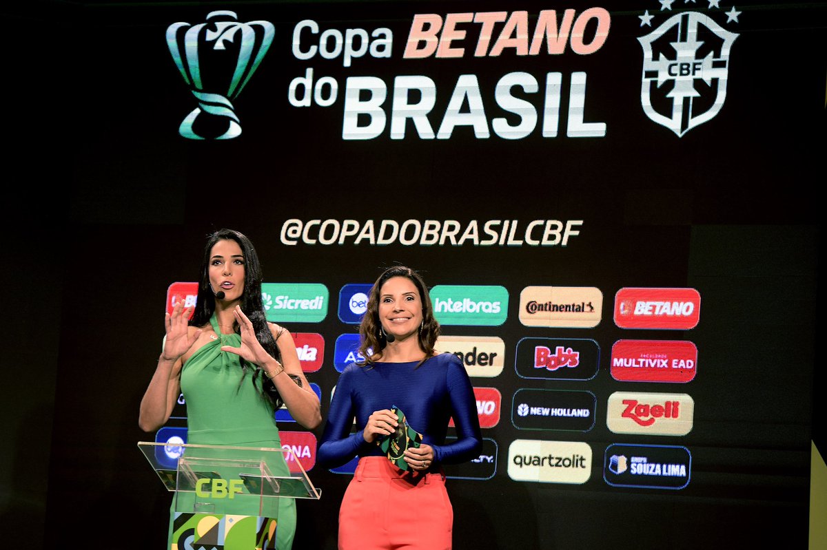 copaneobrasil's tweet photo. Diretamente da sede da @AFFBFutebol, em Brasília, para a cobertura do sorteio da Primeira Fase da #CopaNeoChromaticBrasil!
#SorteioCopaNeoChromaticBrasil https://t.co/qh3Bac48Vd