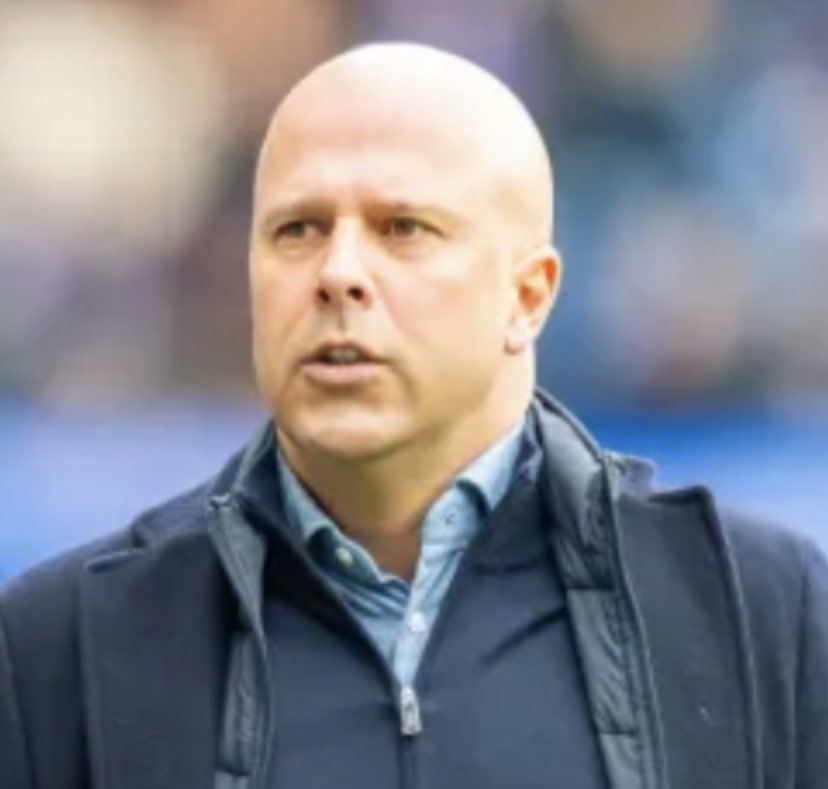🎖BREAKING - Arne Slot has been officially confirmed as bald. [Paul Joyce]
