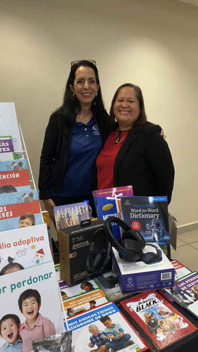 A few weeks ago, the Caribbean Library Consulting Corp. team was able to showcase the new 350XG #headset and TW340 wireless #headphones to librarians and educators alike in Puerto Rico🇵🇷! Happy #NationalLibraryWeek #ebooks #streaming