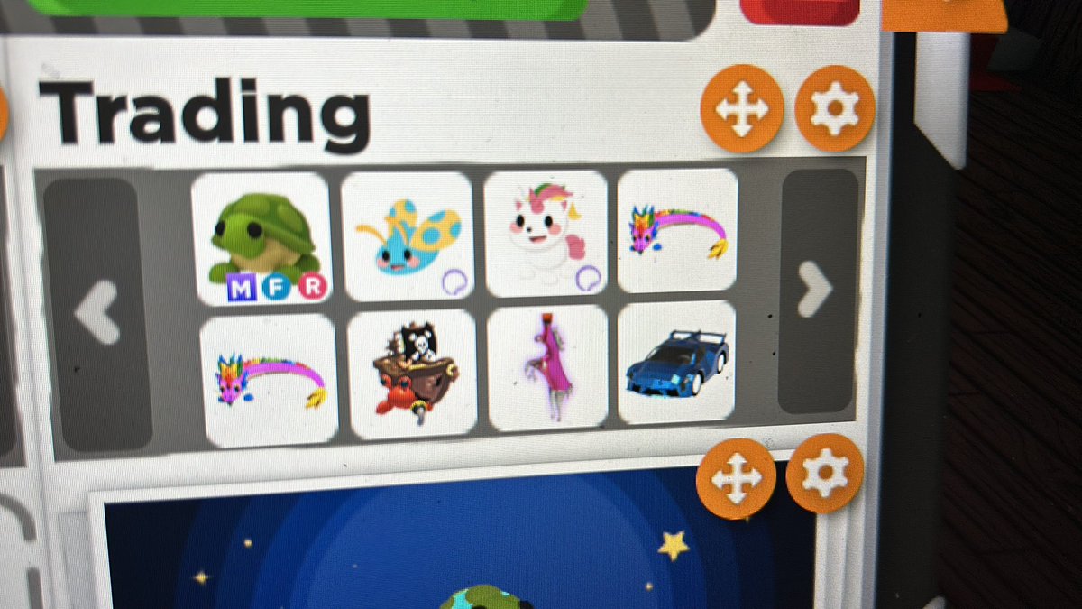 PuppetRobin's tweet photo. Trading everything in the photo (click to see everything)

(Mostly looking mfr frost unicorn but feel free to offer 
#adoptme #Adoptmetrades #adoptmetrading #adoptmetrade #adoptmeoffers #adoptmeoffer https://t.co/0iQ22Yy8iT