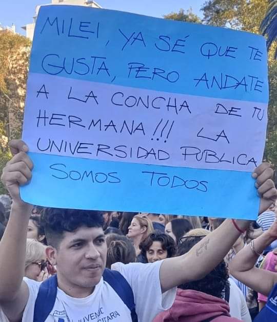 #MarchaUniversitaria #Marcha23Abril