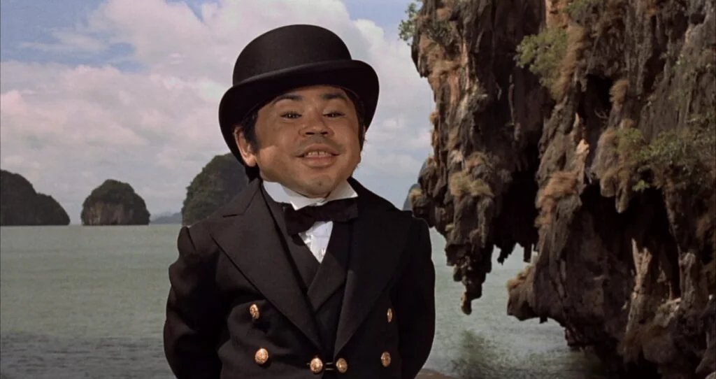 Happy 81st birthday to #HerveVillechaize. Most people, like my parents, remember him playing #Tattoo on #FantasyIsland while others, like my aunt, remembers him playing #NickNack, the minor villain in the #JamesBond film #TheManwiththeGoldenGun.