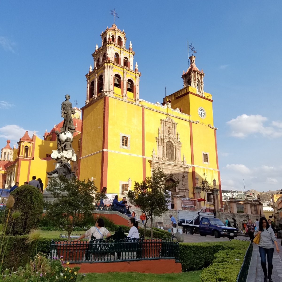 Music and art define the city of Guanajuato. Check out the fun things to do in this UNESCO World Heritage Site: epicureanexpats.com/guanajuato-cit… #travel #Mexico #TravelTuesday