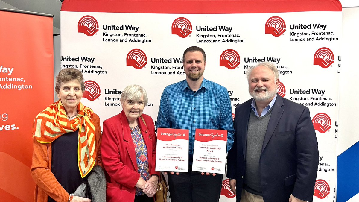 Celebrating a fantastic 2023 campaign with a few of the amazing people who help make our workplace & retiree campaign a huge success. Today @unitedwaykfla awarded @queensu with the Keystone Achievement and Ruby Leadership Awards. Thank you to everyone who supported the campaign.