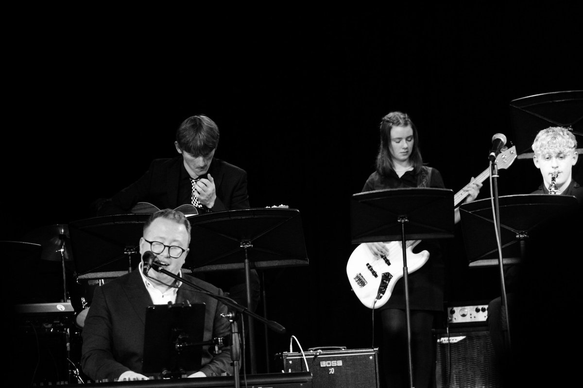 More photos from <a href="/tomseals/">Tom Seals</a> concert with Sandbach School Big Band