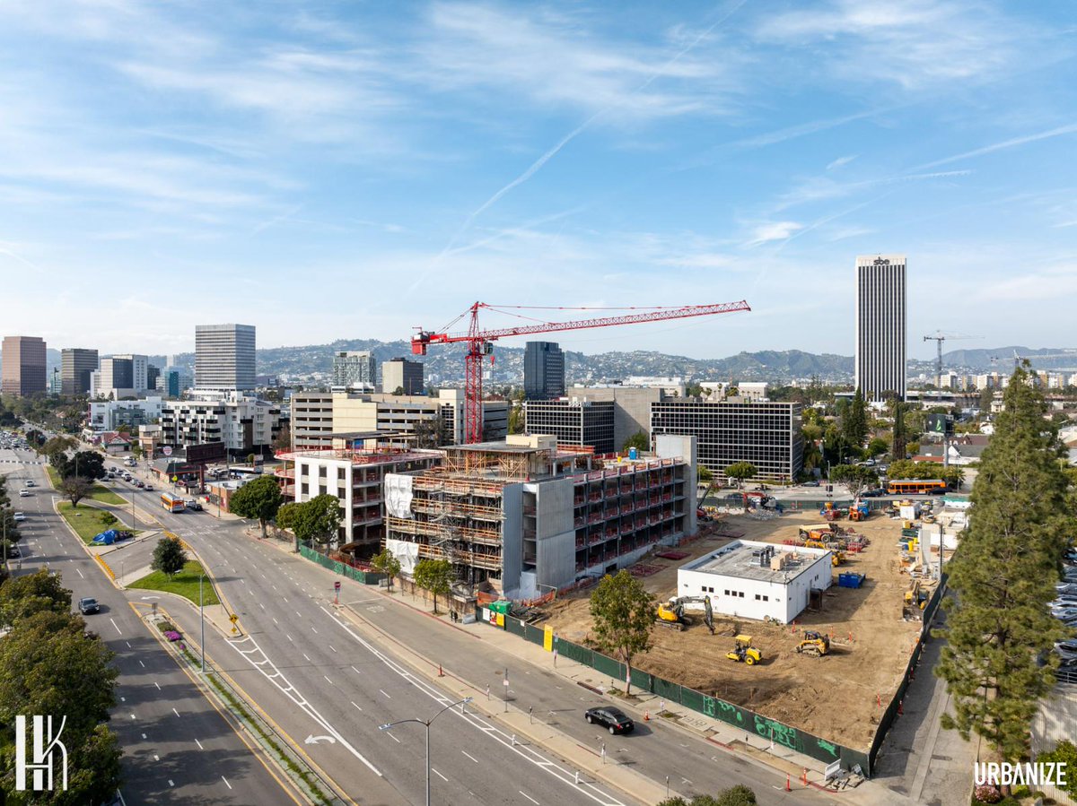 UCLA's new Mid-Wilshire hospital starts to take shape at 5900 Olympic Boulevard la.urbanize.city/post/uclas-new…