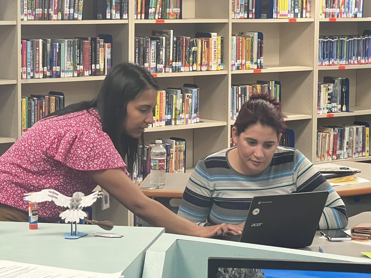 LuzOMelendez1's tweet photo. Great turn out at our T3 Parent Information Session. Parents of EB students learning how to access district platforms and receiving assistance to optimize their use. @Midland_ISD @LizVarela9 @SergioSarabia07 @CoachHagueESOL @Garci4_Mel @stephanier29559 @ashosborne83 https://t.co/14w13rMs8g