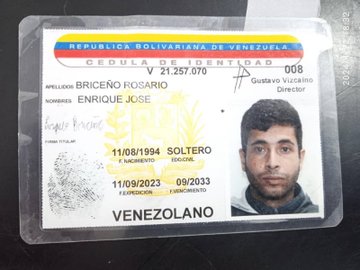 #23Abr #Caracas #ServicioPúblico 
<a href="/isbevrojas/">Isbe.Vl@s</a>: Buenas tardes para todos. Este muchacho está en el área de trauma shock del hospital Pérez Carreño por colisión de moto y  está en muy malas condiciones y los familiares no deben de saber. Difunda esta imagen hasta que llegue sus