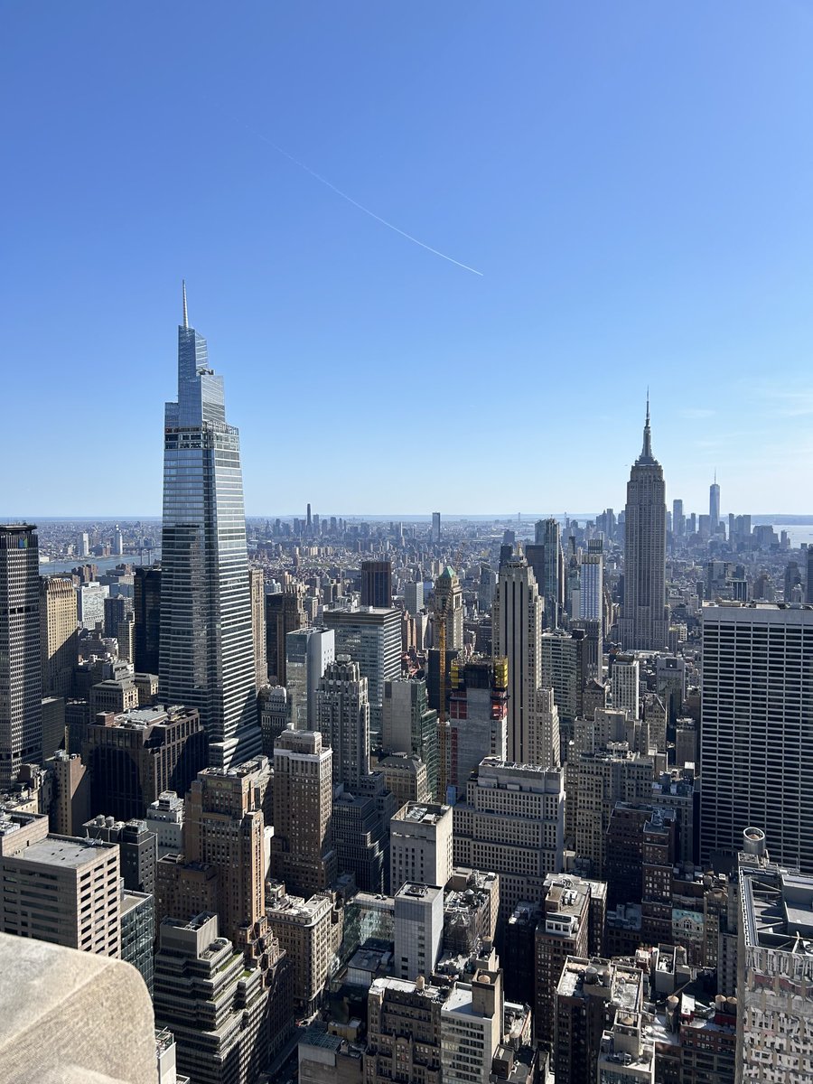 ibhsb's tweet photo. The weather cooperated with our visit to the Top of the Rock. https://t.co/abvFMcXy9E