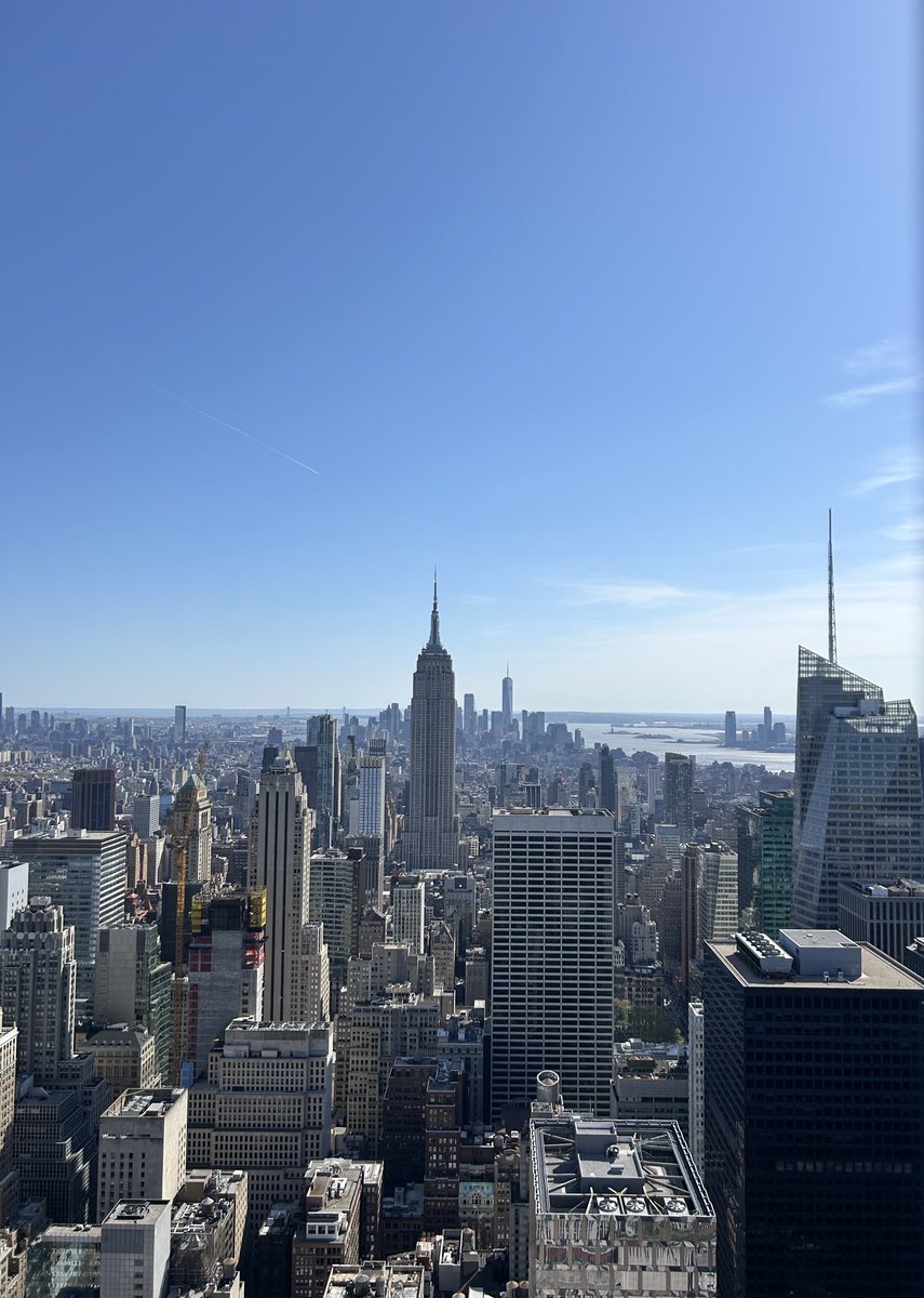 ibhsb's tweet photo. The weather cooperated with our visit to the Top of the Rock. https://t.co/abvFMcXy9E