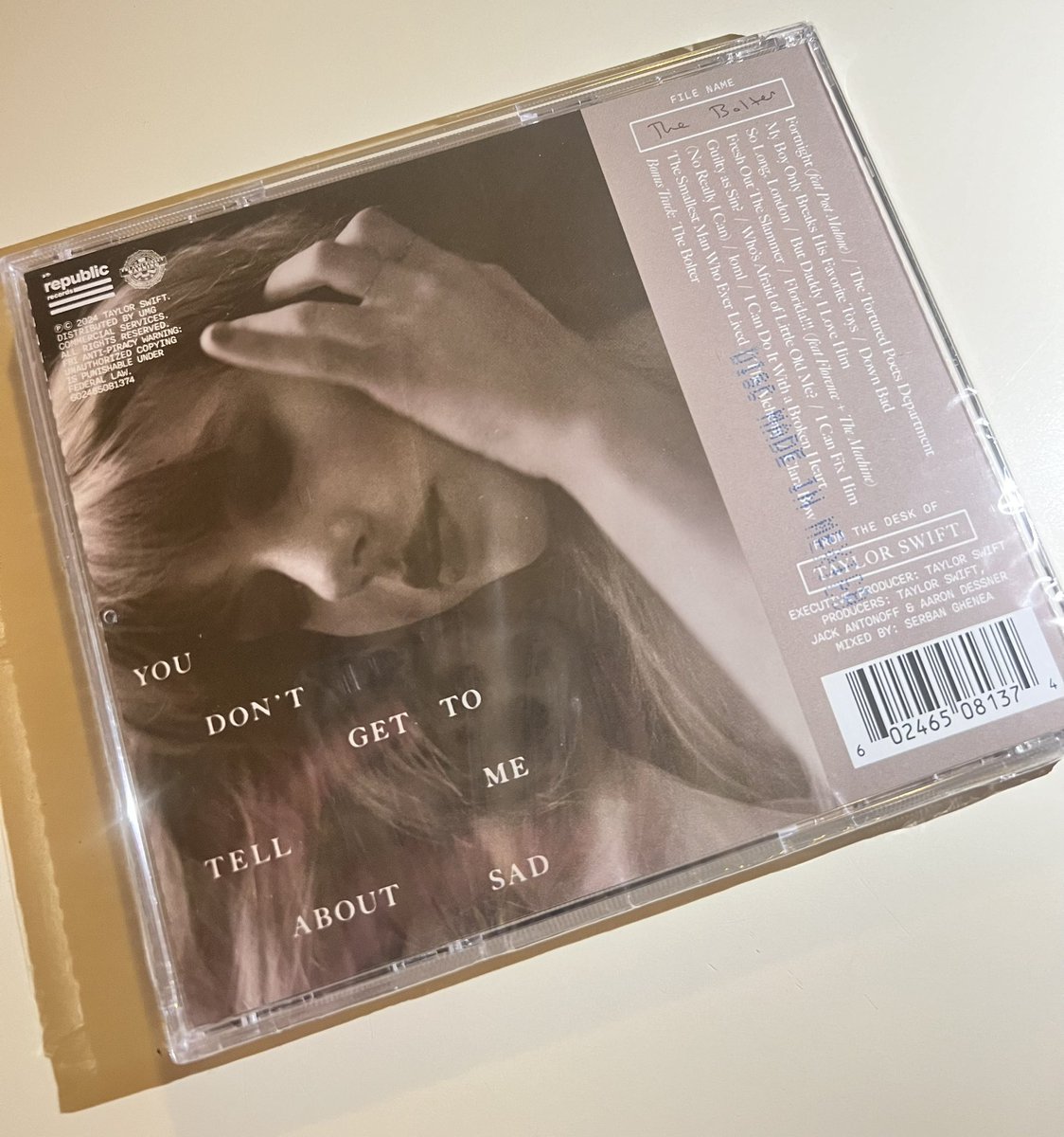 🩶📁GIVEAWAY📁🩶 🩶Taylor Swift’s TTPD Target CD with bonus track “THE BOLTER”🩶 📁to enter: ⁃follow me ⁃retweet this tweet ⁃reply with your favorite lyrics from all of TTPD! open to US + international! 🩶📁ends MAY 15TH📁🩶