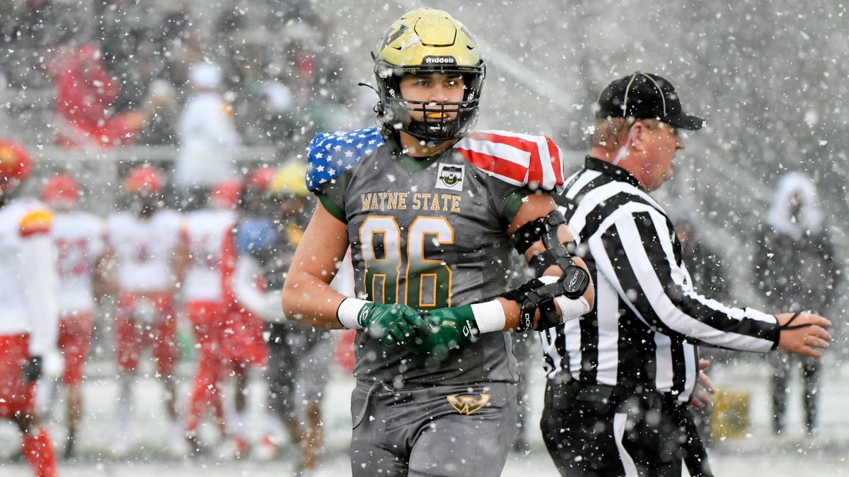 After a great conversation with <a href="/CoachRoscoByrd/">Rosco Byrd Jr</a> I am blessed to announce that I have earned an offer from Wayne State University! Thank you for this opportunity! <a href="/WSUWarriorFB/">Wayne State Football</a> <a href="/CoachWheat6/">Tyrone Wheatley</a> <a href="/CoachDeMasi/">Russell DeMasi</a> <a href="/EdCollins26/">Coach Ed Collins</a> <a href="/LyonsTwpFball/">LT Lions Football</a> <a href="/PrepRedzoneIL/">Prep Redzone Illinois</a> <a href="/EDGYTIM/">Timothy “EDGYTIM” OHalloran</a> @base_illinois