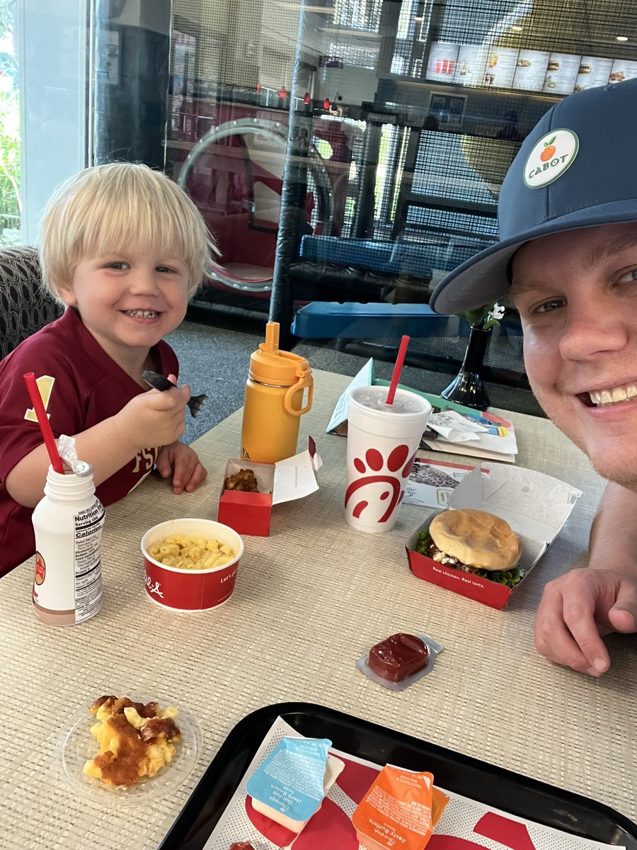 JakeAFarmer's tweet photo. Blake & Daddy Night! #BigBlake🇺🇸 https://t.co/HZVBfQTWFP