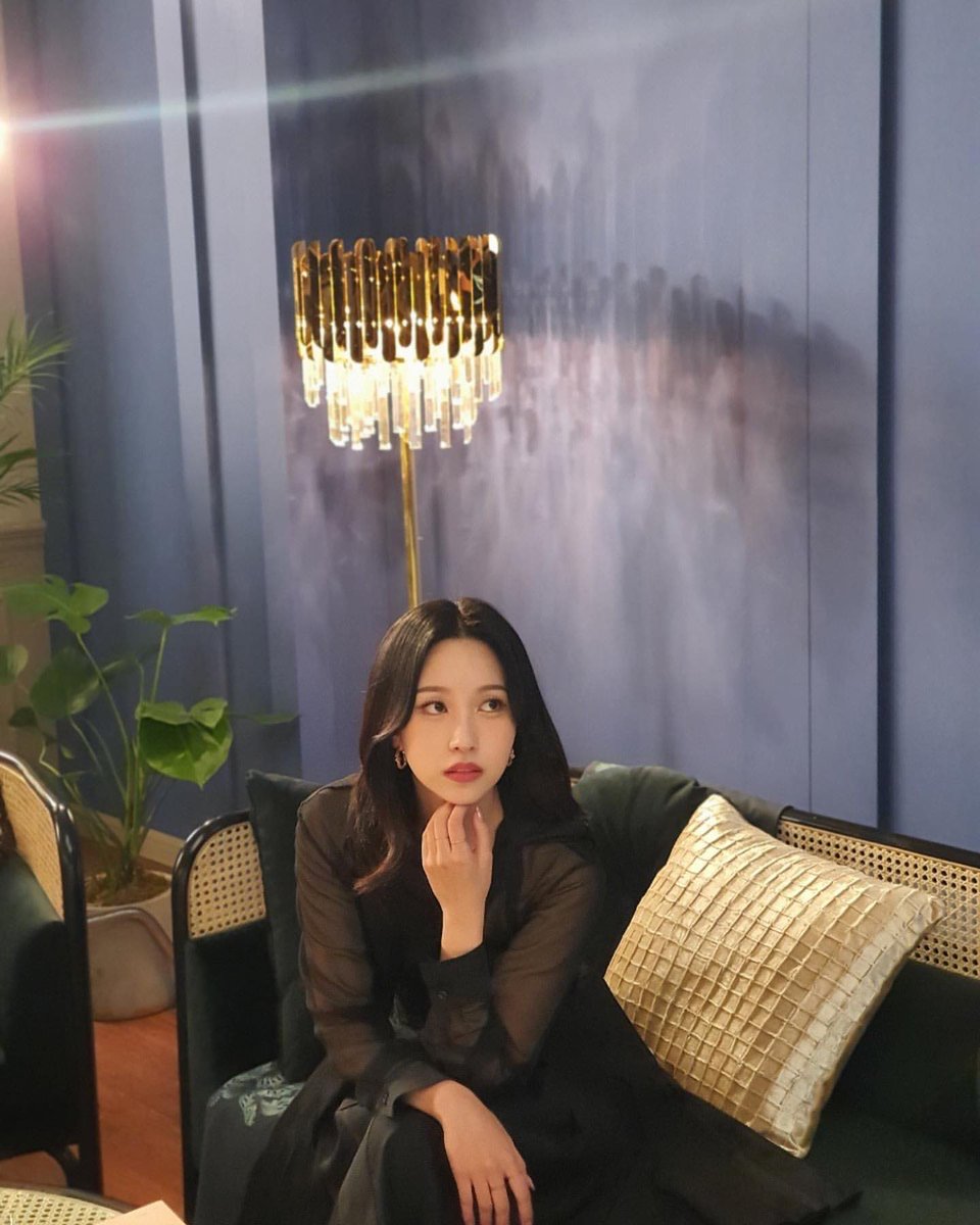 minarihourly's tweet photo. #MINA #미나 #ミナ 🐧 @JYPETWICE https://t.co/FLwFU5JSqj