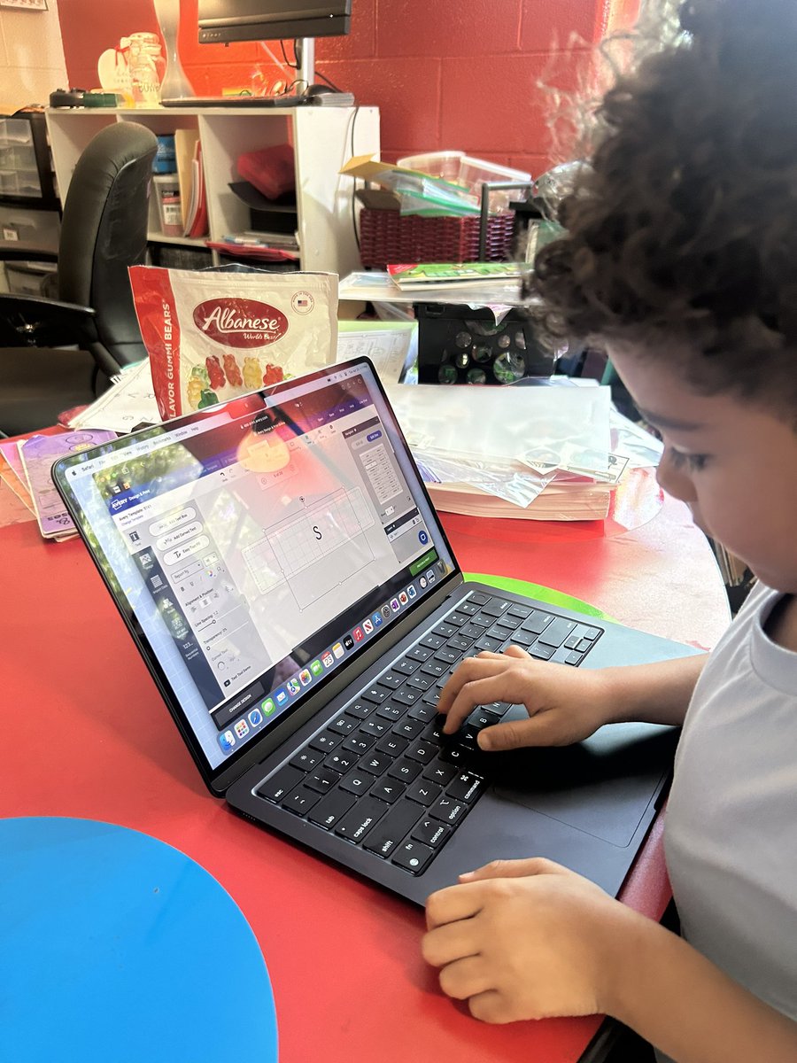 Mrs. Bowen’s Kinder Crew tweet media