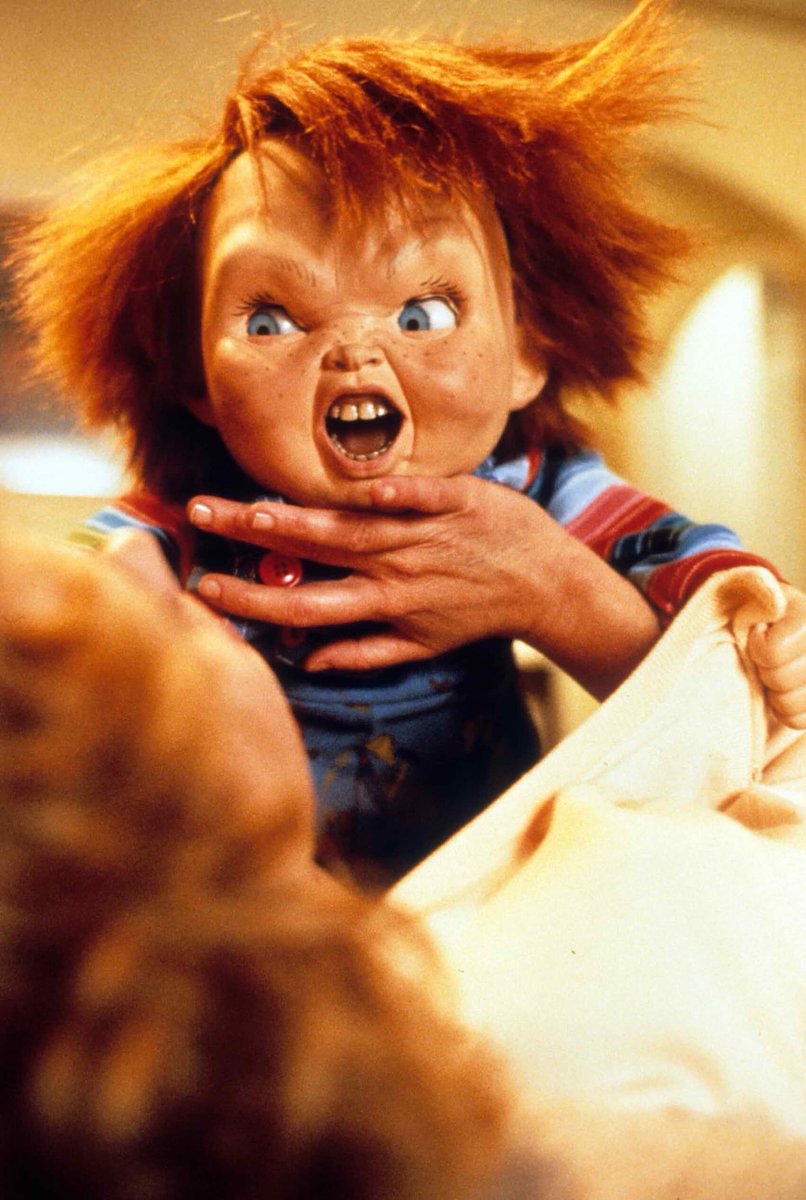 talk to me or else i’m going to throw you in the fire! 🔪 #childsplay