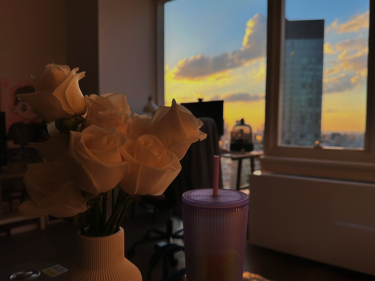 Shirley_chenn's tweet image. Sunsets are always the most beautiful time of the day💕